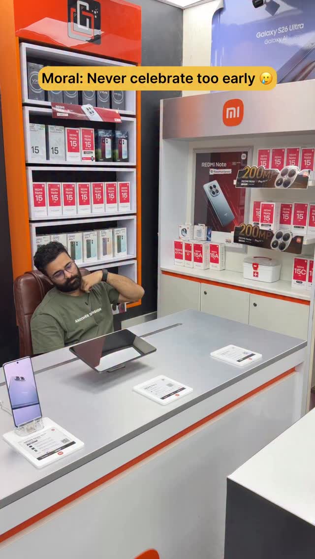 Never celebrate too early 🥲😭
.
.
.
.
#relatable #comedy #funny #dealsmilegi #mobilephoneshop