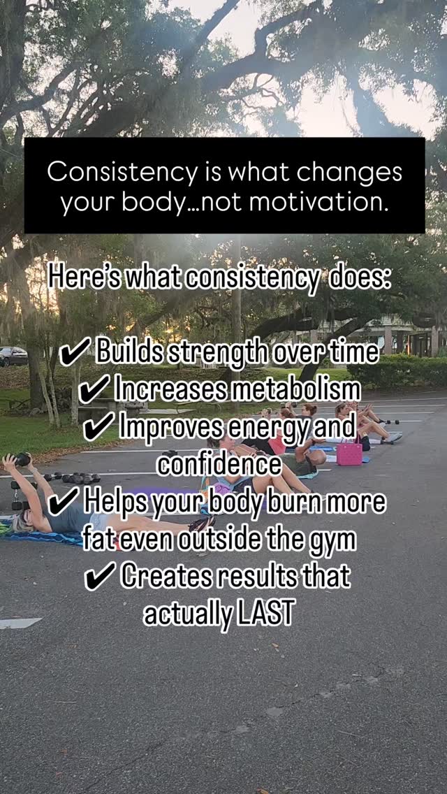 Nobody in this bootcamp wakes up every morning feeling motivated.They show up anyway.
That’s the difference.
You do not need a perfect workout plan.You need a plan you will stick to.
This crew keeps showing up.Rain, heat, busy schedules, stressful weeks…they keep going.And that’s why they continue getting results.
If you’re local, come try bootcamp with us.💪💥
Not local? I can help you with the right workout and nutrition plan to get in shape by summer from anywhere.
Message me “SUMMER” and let’s get started.