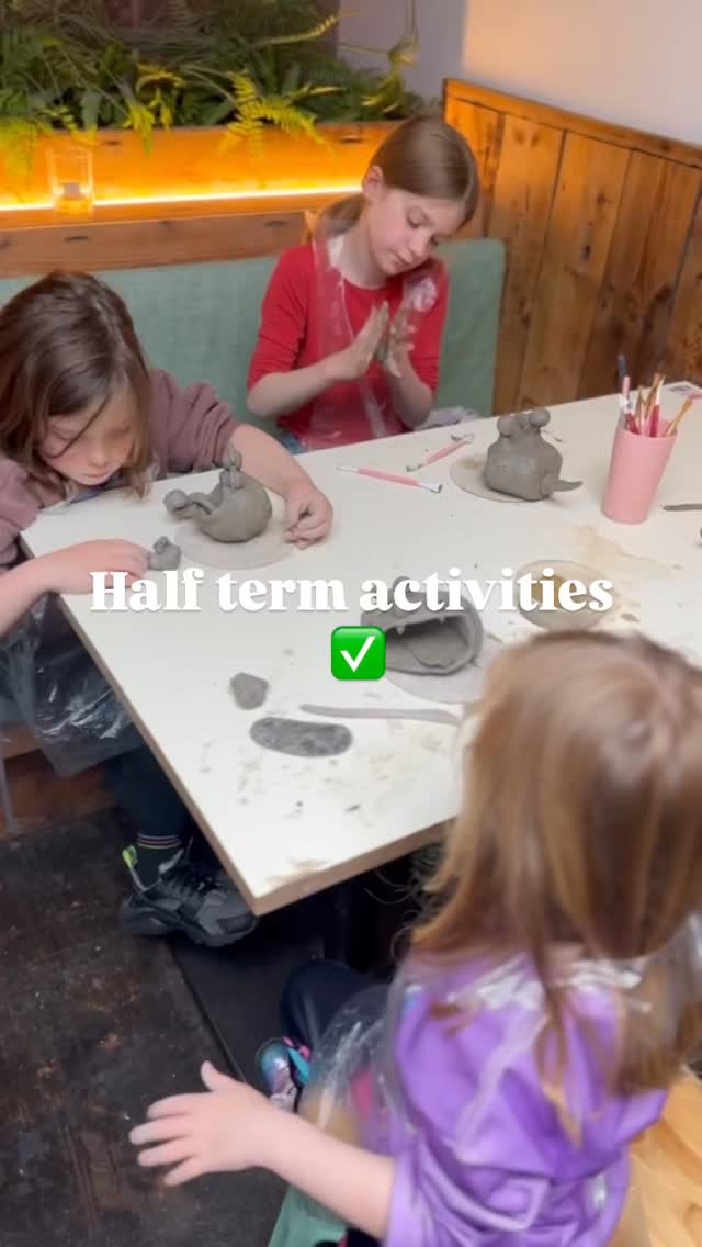 ✨schools out, clays in✨
✨looking for something different and unique to do this half term with the kids, we’ve got some clay smushing lined up✨
✨make a clay monster @chanceandcounters 26th May 12.30-2pm✨
✨kids throwing workshop in the studio 27th May 11-12pm✨
✨fun way to get creative and spend some time hanging out with the clay gremlins✨