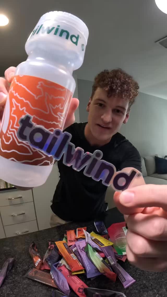 Training for my first 50-miler and fueling has to be dialed in. Here’s the @tailwindnutrition lineup of what I use.
Simple systems, zero guesswork 🏃🏻♂️
#running #run #runner #tailwindnutrition