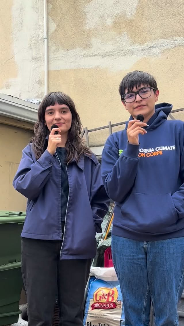 Happy Compost Awareness Week! 🌱
Here at Food ED our worm farmers Bri and Diana not only keep a large worm bin to make nutrient-rich vermicompost, but also to breed worms for giveaways and educational programs. These hardworking decomposers help turn food scraps into healthy soil while teaching our community about the power of composting. 🪱♻️