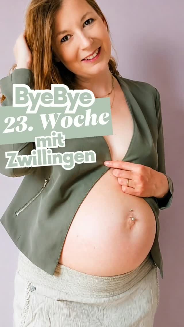 Leider hat mich jetzt doch noch die Erkältungswelle erwischt 🤒 daher nur ganz kurz diese Woche der #dickbauchdienstag 🤰
Gibt auch irgendwie nicht wirklich was neues oder überhaupt was zu erzählen 🤷♀️ ich komme nämlich zu gar nichts mehr 🙈. Seit Wochen!
Nein, ich liege nicht faul auf der Couch (wäre manchmal echt schön wenn das ginge) aber ich bin auch null produktiv und hab trotzdem den ganzen Tag was gemacht. Nur was....🤔?
Sicher nichts was auf irgendeiner meiner immer länger werdenden to-do-listen steht, die Anzahl der zu beantwortenden Nachrichten (von euch hier, Freunden und Familie...) wird länger statt kürzer und oft bin ich schon froh wenn ich es unter die Dusche geschafft habe bevor ich stinke 🙈
Klar, die ganzen Arzttermine und Behandlungen kosten wahnsinnig viel Zeit. Da geht oft der ganze Tag drauf.
Wir sind in Woche 7 der Kita-Eingewöhnung - machen inzwischen Fortschritte aber bis die Maus mal ohne mich bleibt und ich weg kann dauert es wohl noch 🤷♀️ und der Rest des Tagesprogramm liegt in der Hand einer 1,5 jährigen - also ganz viel spazieren, dutzende Bücher lesen...
auch wenn ich sooooo gerne mal wieder einfach mal was erledigt bekommen würde, es ist nicht mehr so lange bis die Zwillinge kommen und bis dahin gehöre ich voll der kleinen Maus 🤷♀️❤️
#zwillingsschwangerschaft #momof5 #familytime #twinmom