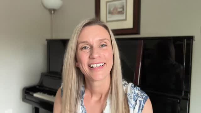 ✨ A special video message from composer Sarah Quartel 🎶
Sarah Quartel shares her excitement and gratitude with Charlene Pauls and the participating choruses ahead of their upcoming performances in Sweden this July, featuring her arrangement of How Can I Keep from Singing. 🎶
Wishing all the performers a memorable and inspiring concert tour! 🇸🇪✨