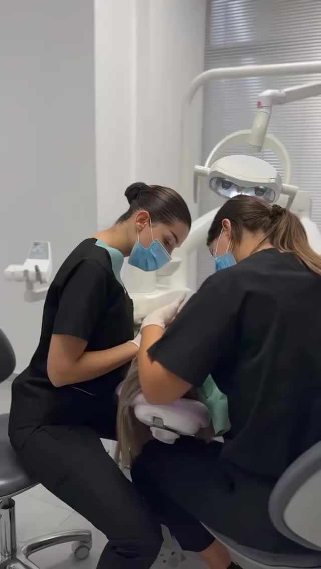 #elonix #elonixdentalclinic #elonixclinic #chiurgiamaxillofacciale #elonix #elonixdentalclinic #elonixclinic #chiurgiamaxillofacciale #clinica #elonix #estetica #salute #denti #dentista #impianti #turismodentale #turismodentalealbania #turismodentaletirana #turismodentaletiranaalbania #zircone #tirana #dentalsurgery #dentalveneers #dentalwork #laboratoriodentale #panoramica #scaner3d🦷 #dentifissi #sorriso #dentalsolutionsisrael #dentistica #sorridere