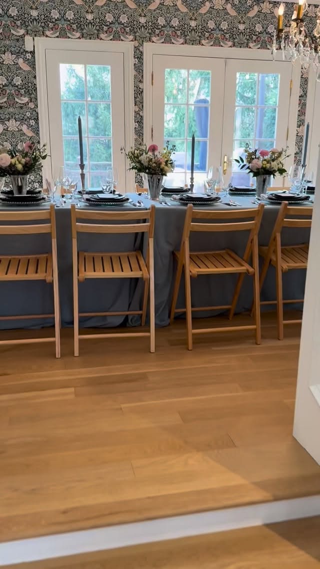 A 40th birthday dinner party to remember โจ
Rich color pallet, layered textured, and an intimate setting. Meredithโs evening came together so beautifullyโ we loved bringing this milestone evening to life.
Thank you for trusting us with your special night ๐ค
Tabletop rentals, florals, & styling: @juneandgracestyled
In-home Chef: @marcels490
Linens: @nuagedesignsinc
Menu Design: @millennialmomedit