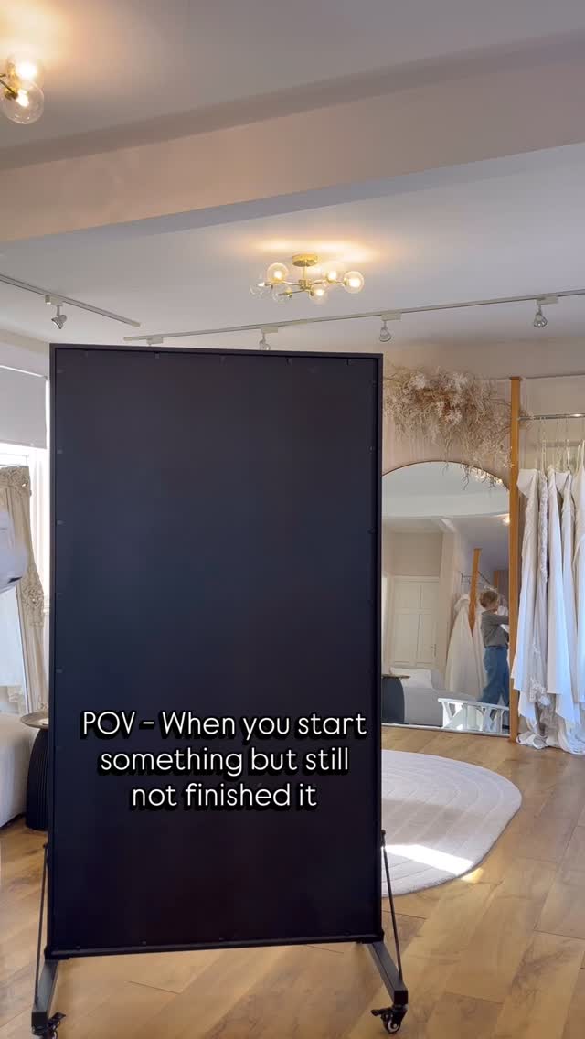 The thought was there! ….. the ‘on going’ mini back drop project! 🫶🤍🤣
Sometimes there’s just not enough hours in the day x
#bhbrides #weddingshop #cheshire #bridalshop #weddingdresses