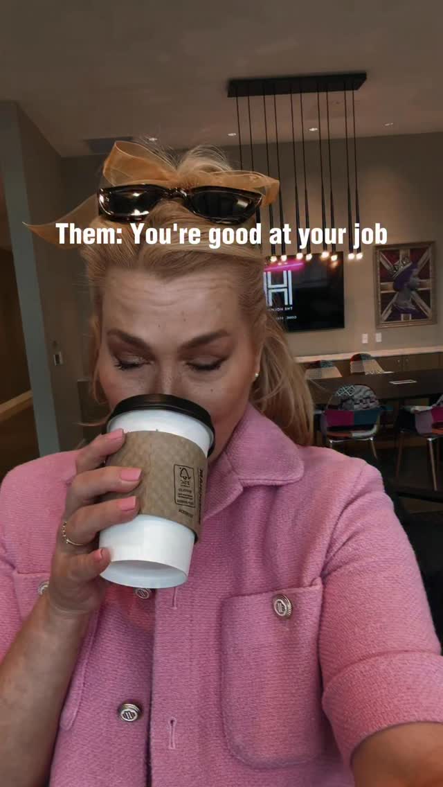 Follow @livewhereyouplay for more content like this.
Hi, I’m Annie. Want to scale your business, grow online, and stop overthinking content? Comment GLITTER for my free content guide💌