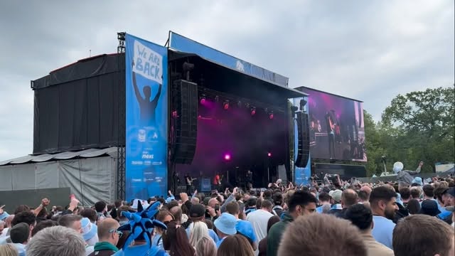 This was just one of those special moments #pusb #theenemy #weliveanddieinthesetowns