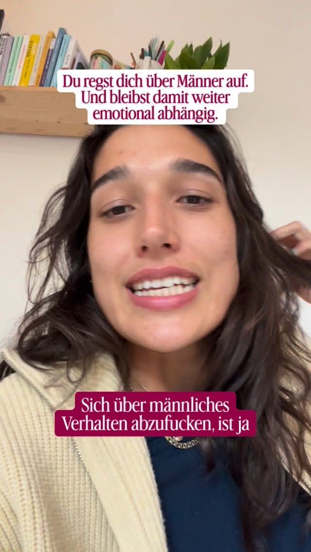 Emotionale Abhängigkeit goes both ways!
Das heisst: Wenn ich meine Gefühle von deinem Verhalten abhängig mache, bin ich immer noch emotional abhängig, hab ich immer noch meine Energie bei dir.
Natürlich ist es wichtig Fehlverhalten zu benennen.
Aber wieviel deiner emotionalen Welt baut auf dem auf, was er macht/nicht macht, anstatt dass du selbstermächtigt Entscheidungen für dich triffst und wählst, welche Emotionen zu fühlst, in dem du dir Gedanken machst wo & wie viel du überhaupt Energie reininvestieren willst.
Denn solange du nicht bei dir bist & von dort aus Entscheidungen triffst, kommst du weder durchs Glorifizieren, noch durchs Abwerten des anderen wirklich bei dir an.