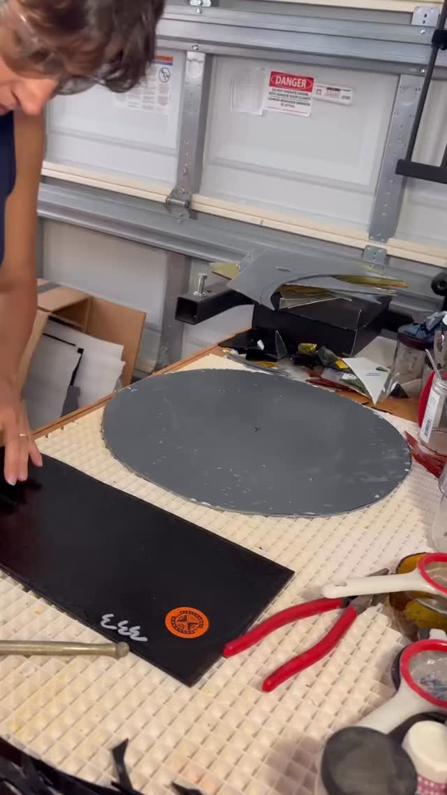 My new fused glass piece is slowly taking shape. Once finished you will be able to see the result in person at zeroemptyspaces in the dcota center. #glass #artist #fusedglassart #dcota #zeroemptyspaces