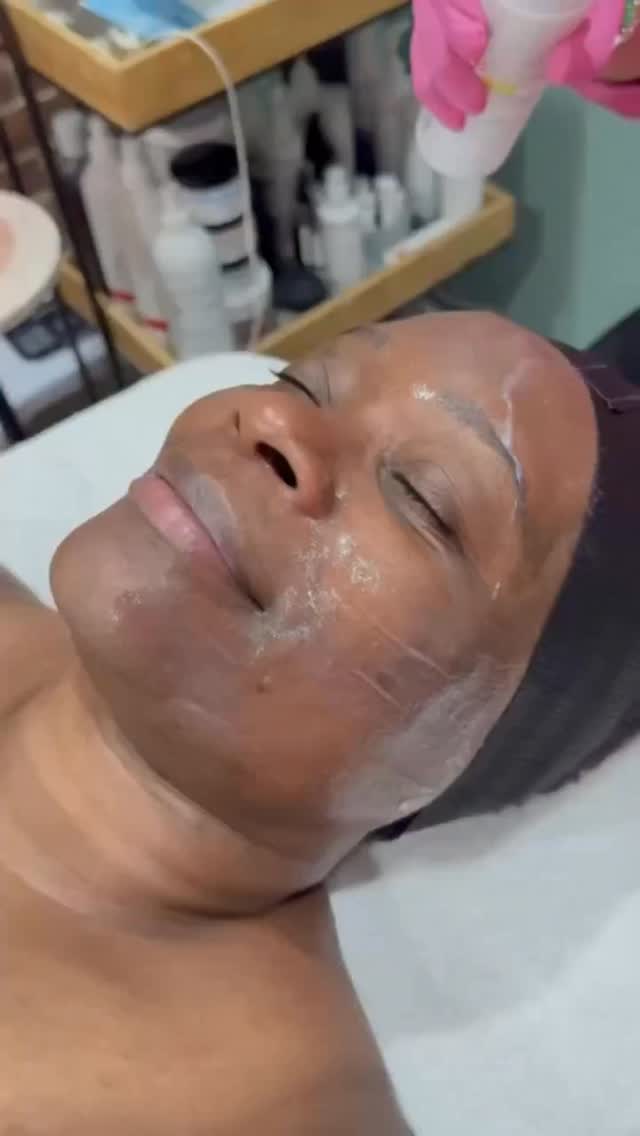 If it makes you feel better… it’s not an expense, it’s an investment ✨💗
From body sculpting to facials, laser, and injectables — everything we do is designed to help you look good, feel confident, and take care of yourself without compromise.
Real results. Real self-care. Real confidence.
#MedSpaNYC #NYCBeauty #SelfCareNYC #AestheticsNYC