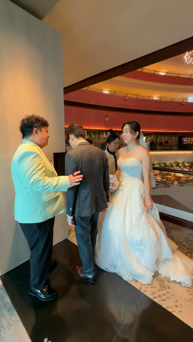 Ten years of dating each other, culminating to today becoming husband and wife, and with the wife getting the husband to accept her decree 圣旨, wishing the both of them everlasting marital bliss ❤️