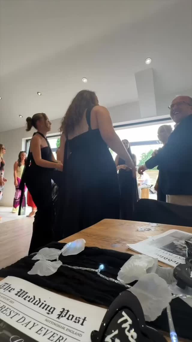 Who is this Diva? Safe to say I love her.
🎶 unwritten by @natashabedingfield 🪩
#unwritten #natashabedingfield #weddingsinger #acousticduo #drinksreception