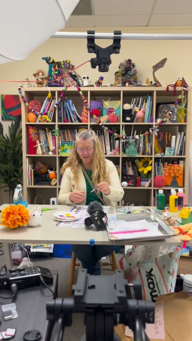 My stand in. This is my sister Clare who had a bit of fun in front of the camera. #alamedaarts #alamedaartsfun #alamedacalifornia #familytimeā¤ļø