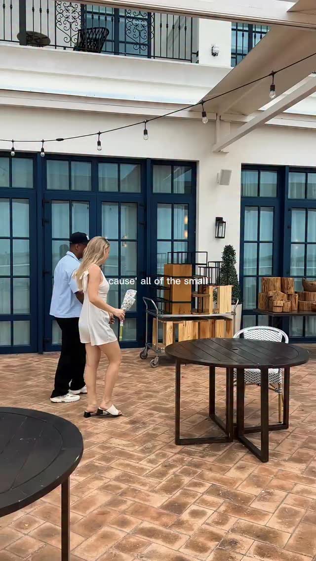 Cause all of the small things that you do
Are what remind me why I fell for you ✨
Anastasiya & Raheem 💕
@sofitellegendcascoviejo