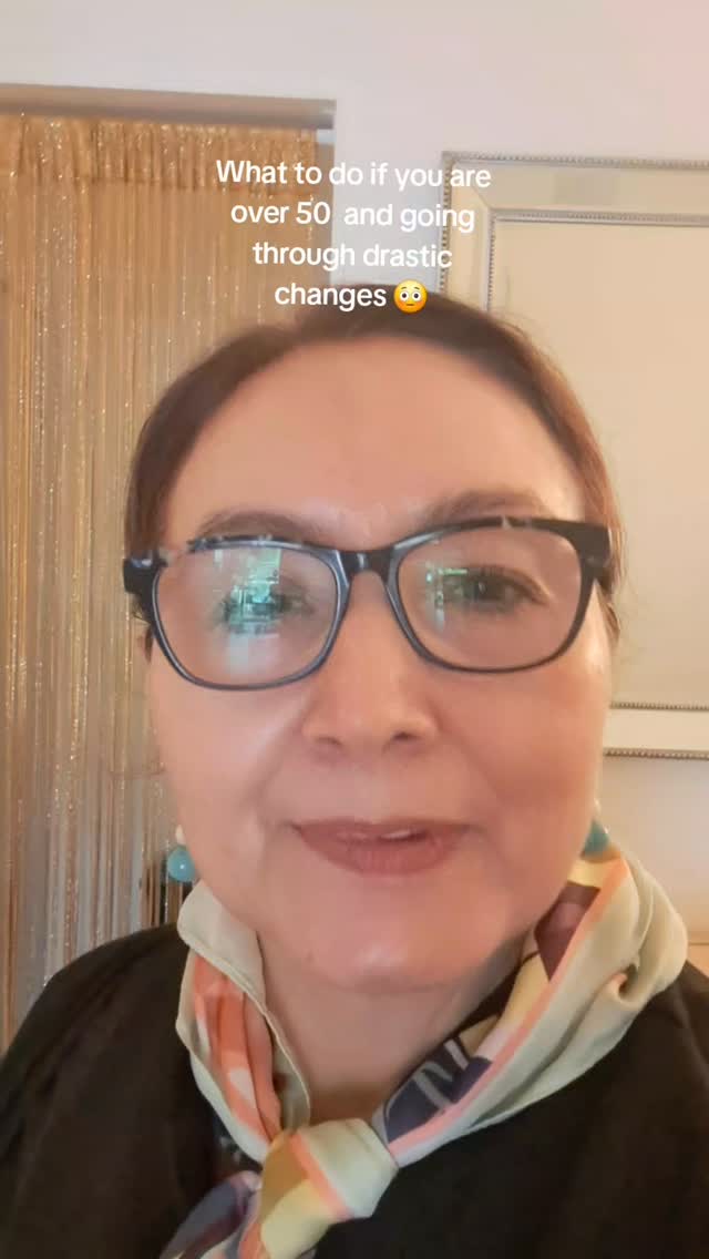 As a Skin therapist I'd like to think that I lead by example 👈
HELLOO Transparency here 💁♀️
But why am I saying this 👈
Because I am a human being like you, and just like you I also go through the hormonal roller-coaster.
Obvious signs:
Barrier Impairment, sensitivity, dryness and flakiness.
So what can we do to make increase our internal hydration as well as topical hydration.
If we DIDN'T before; is time to add that magical potion of these incredible Serums:
👇
Essential Restore ( Ultraderm) with a blend of plant lipids and natural Botanicals Oils essential to bring back our skin hydration 👈
Ceremide Booster from Roccoco Botanicals
Ultra Hydrating ❗️Restores, Hydrates and strengthens the skin barrier 👈
Oh, and for an extra boost of hydration, we recommend Rezenerate Nano Infusion Facials.
If this resonates and you are looking to improve your skin health, send me a DM or comment below and I’ll send you a 🎁
@beautyblitzonqueen
@beauty
.
.
.
.
.#skinSOS
#ceremides #hydration
#barrierrestore
#Antiageing