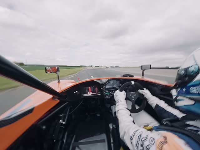 My first ever day on track in a car, apart from my ARDS test. So, so, so happy 🥰 I don’t want to sound big headed but apparently my lap time was pretty good too 😊