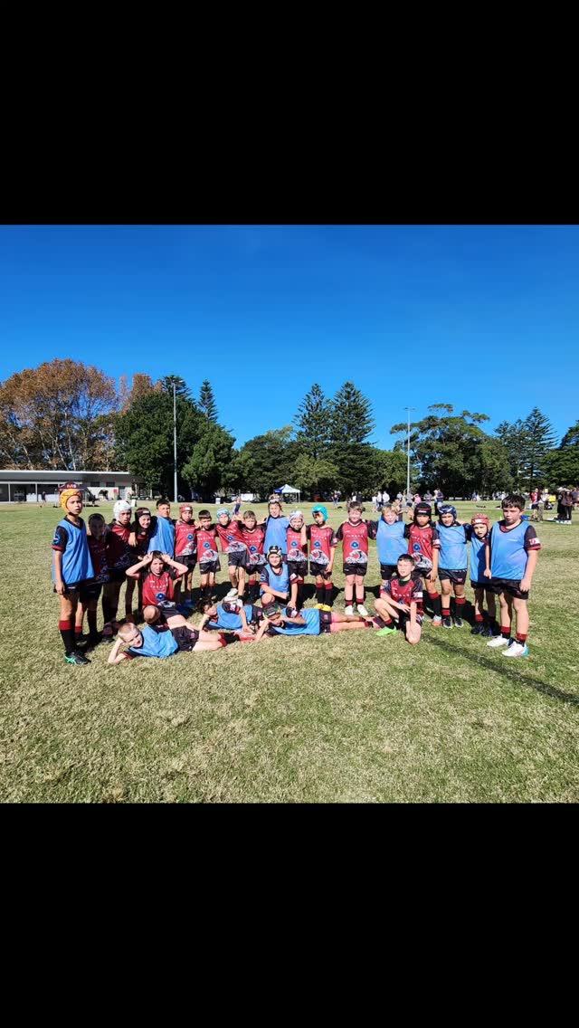 Round 2 and our two u9s teams came head to head for the first time β₯οΈπ€.
The two teams were opponents on field but came back together as one off field.
Amazing game to watch and a very special bunch of boys!
Player of the Day goes to Kaiden (Black) and Taiaha (Red). Honourable mentions to Huddy and Stevie.