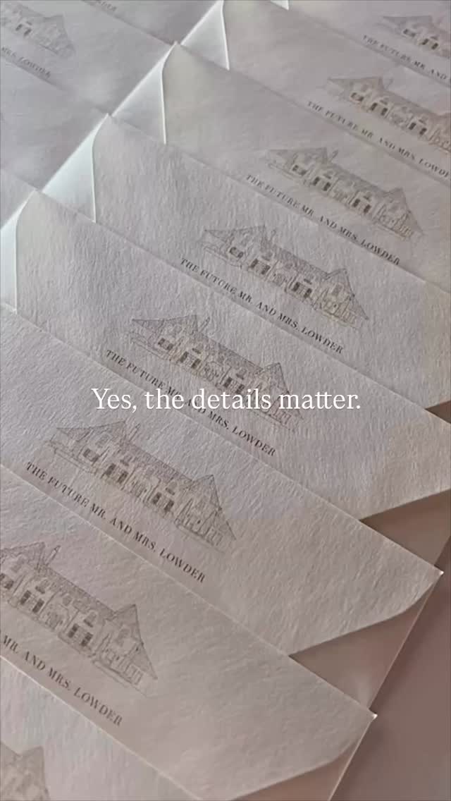 The wedding is in the details ✨
#weddinginvitation #savethedate #invitationdesign #oklahomawedding #weddinginspo