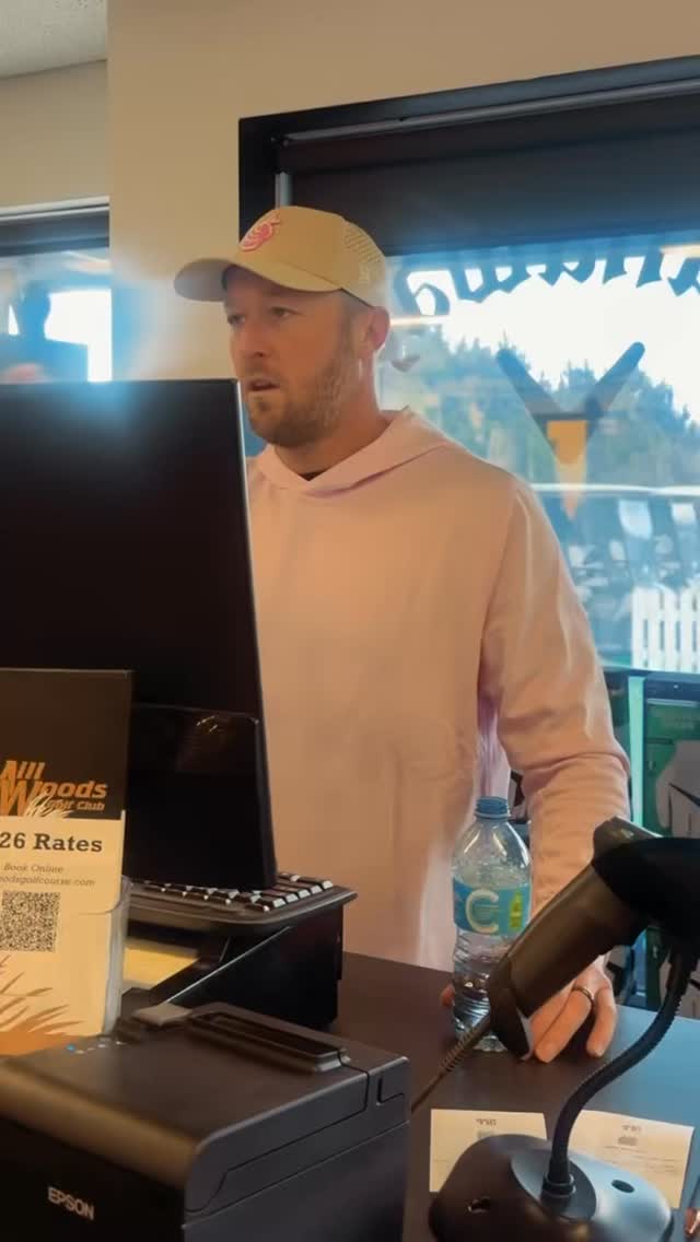 To the man who called. Probably.
Apologies. Was just a little surprised by the question.
#millygram #golfmillwoods #thepeoplesclub #milly #proshopcalls