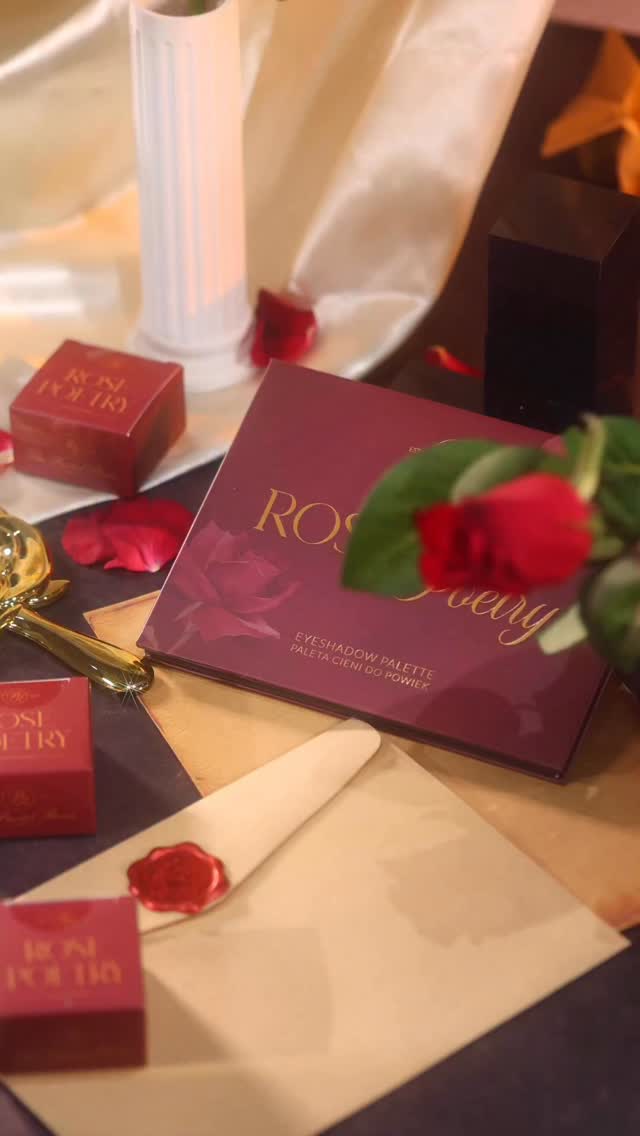 🌹Rose Poety Collection is now available ✨
Featuring a palette with 8 ultra-pigmented mattes, 4 shimmering shades, 3 mini sparkling roses, and a beautiful rose-shaped mirror 🌹💖 #thepastelroses #newcollection #eyeshadows