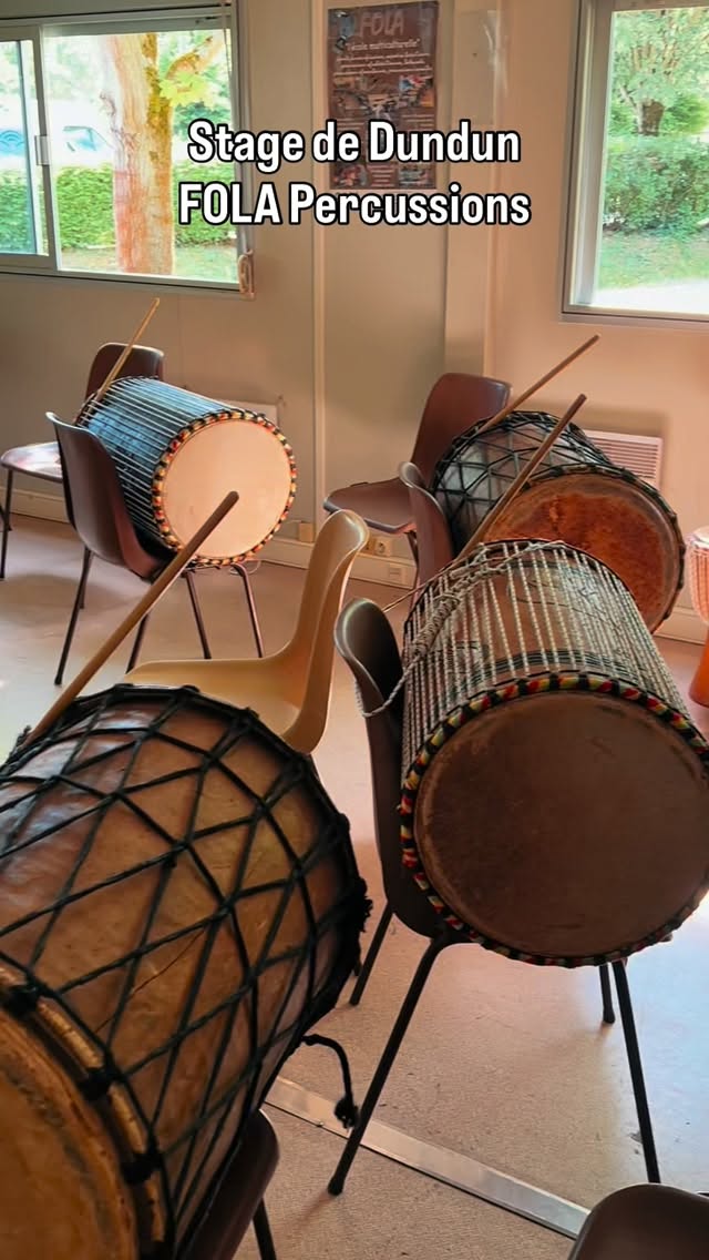 Retour en images sur le stage de Dundun organisé à l’Ecole Multiculturelle FOLA de Serris !
#percussionsafricaines #dundun #stagepercussions #djembe #ecoledemusique