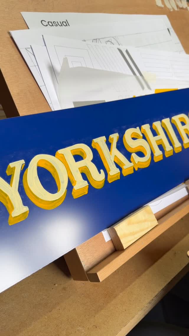 Here are some of the signs from this weekends beginners course. Well done everyone. You were a great bunch of people to teach ☺️
#signwriting #lettering #crafts #classes #painting