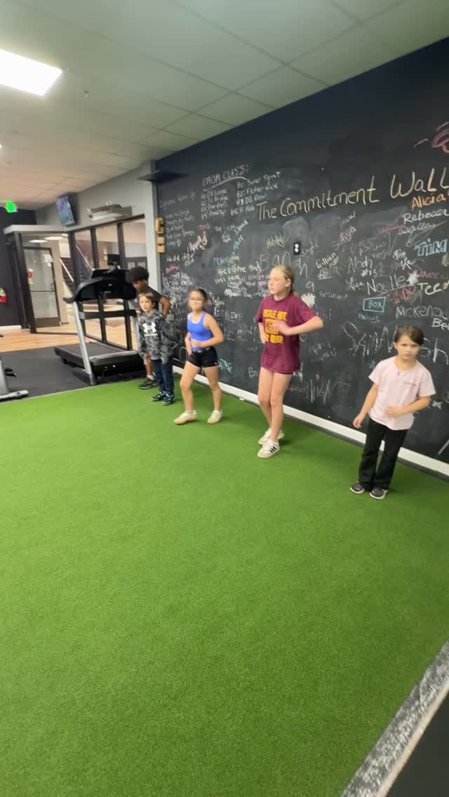 One of the fun aspects of developing youth athletes is finding creative cues to help understanding of form and function. Here we are getting a group of athletes who vary in age and movement quality to understand quality A Walk drilling. The goal is to increase coordination, hip flexión and ultimately build a base of speed development. Youth speed and agility clinics are now available 6pm Tuesdays! Sign up now Definingheights.com #speedandagilty #youthtraining #youthsports #definingheights