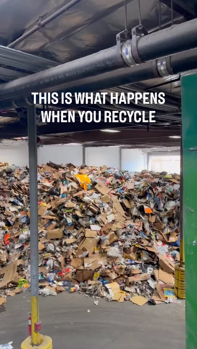 What goes in the bin today can end up back on shelves tomorrow♻️ After materials are sorted and baled into cubes, they are shipped to manufacturers to be turned into new cardboard, paper products, packaging, metal, and more.