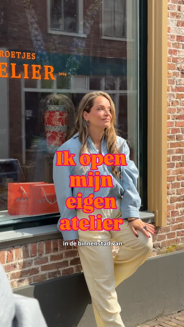 Whoohooo! Het atelier is geopend 🔥🔥🔥
Vanaf nu kun je me vinden in de binnenstad van Leeuwarden in een prachtige monumentaal pandje.
Heb je een afspraak staan? Dan is deze nu op het nieuwe adres! Check even goed je mail daar vind je alle instructies rondom parkeermogelijkheden en de bereikbaarheid.
De agenda is nog steeds volgeboekt: maar altijd kans dat er weer plekjes vrijkomen. Check regelmatig de website zodat je er als allereerste bij bent.
Vanaf 11 augustus ga ik met zwangerschapsverlof en ga ik er ongeveer 3 maanden tussenuit. De nieuwe agenda zal ik nog kenbaar maken💖
Liefs Carmen
Beelden bij @jessie.jaydee & Make-Up door @artistrybyrosa
#fauxfreckles #leeuwarden #pmuartist #freckled