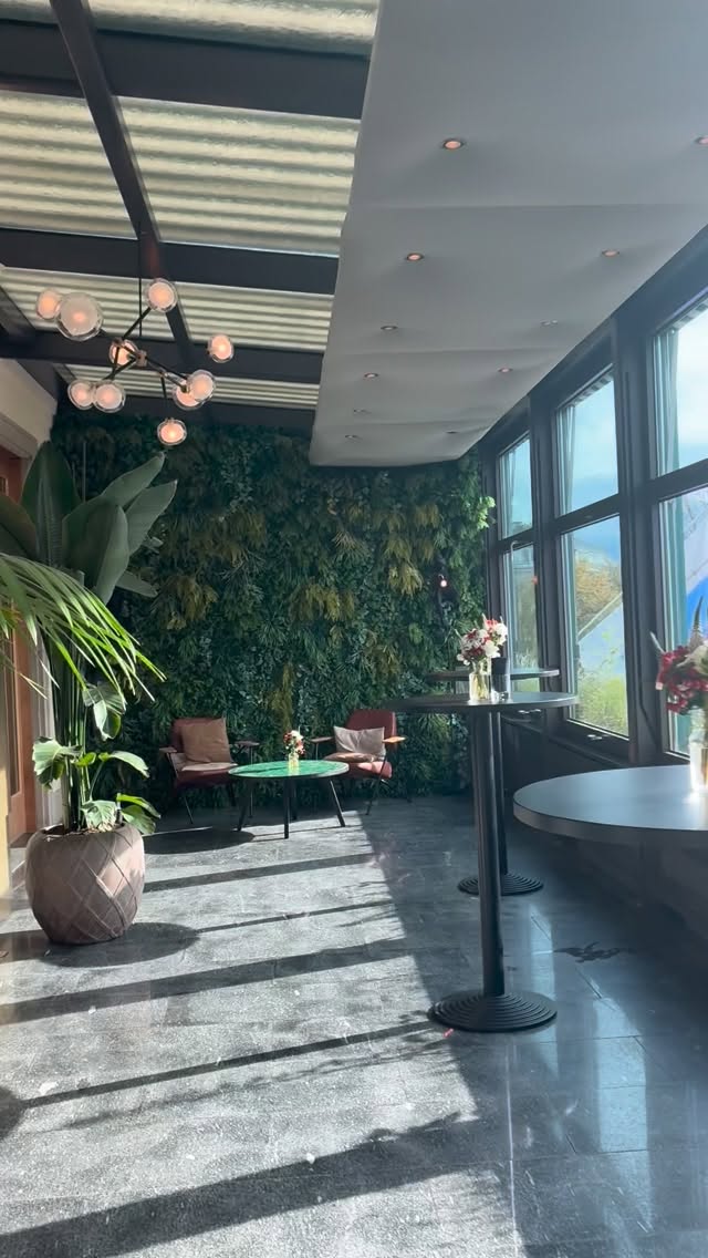 Something’s brewing at PWG Zurich… 🥂
We’re excited to bring our community together for another inspiring season of connection, conversation, and a little sparkle along the way.✨✨🌞
Here’s what’s coming up:
• 26 May: Let Them! Break Free from Approval & Step Into Your Power To Become Unstoppable
• 3 June: Unlocking Switzerland’s Hidden Job Market
• 25 June: PWG Champagne Summer Soirée 🍾
• 3 July: PWG Zurich Networking Lunch
• 20 October: Breast Cancer Awareness
From career growth and leadership conversations to networking lunches and champagne evenings, PWG continues to create spaces where internationally minded women in Zurich can connect, support one another, and grow together.
We’d love to see you there.
Explore all upcoming events at pwg-zh.com