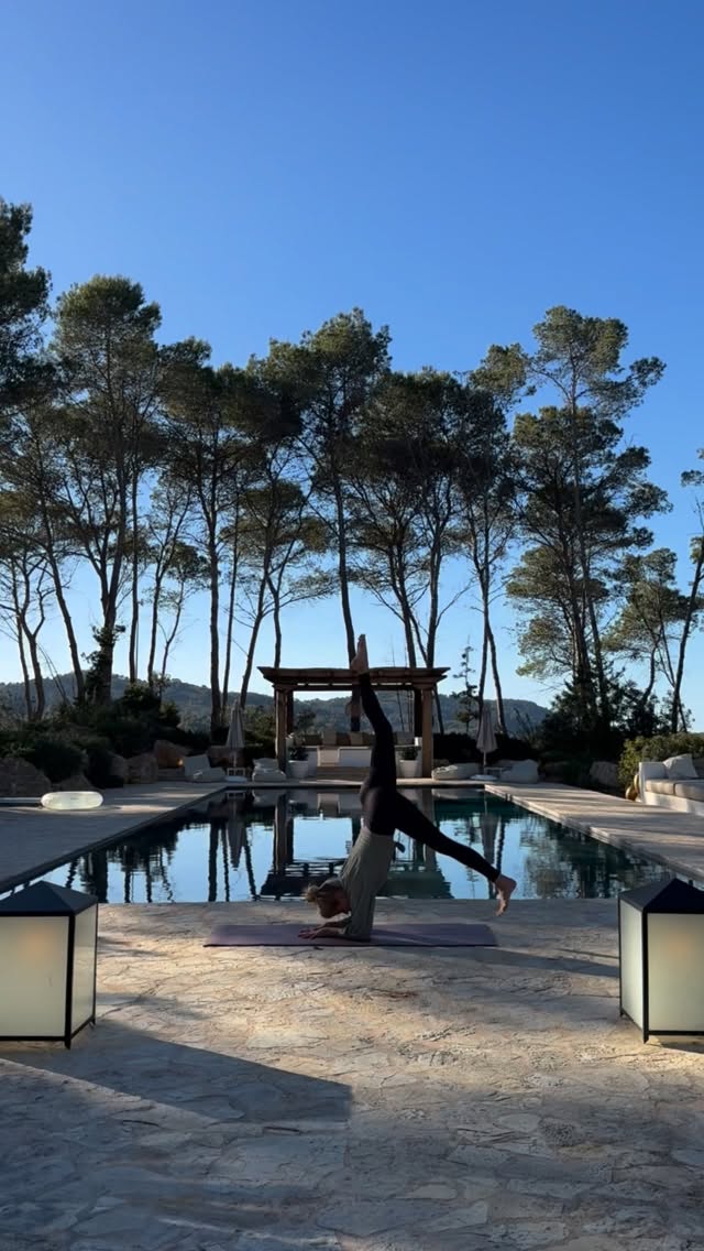 Together with @la_casa_ibiza we had the absolute joy of curating and hosting a private retreat for a very special soul and her closest friends… and honestly, we are still smiling thinking about the magic of last week.🥹✨
There were so many moments that felt almost surreal… handpan music on the cliffs at sunset while dolphins danced in the background, deep breathwork journey, sound healing accompanied by the rain, primal moves in the forest awakening every little muscle in the body, beautiful, YAMMY food, endless laughter, softness, tears, connection…
But more than anything, it was the energy between these women that stayed with us. The care, the openness, the way everyone showed up for one another. There’s something incredibly special about watching people fully let go, soften and remember themselves again in the presence of people they love. As one of the guests so wisely observed - “not everybody gets this privilege to be surrounded by people that make you feel safe, vulnerable and cared for.” What a real blessing this is…🤍
We don’t take it lightly that people trust us to hold and create these kinds of experiences for them, their friends and their families. It truly means the world to us.
As always, our experiences wouldn’t be the same without our friends:
@aureywellbeing thank you for your incredible essential oil blends that help our yogis drop in and ground🧘♀️
@kaicaochocolate our cacao ceremonies are always incredible because of you❤️
@london.nootropics for elevating our days with your adaptogen coffees.🧚
Ibiza, you bring magic each and every single time too, we are so grateful for this island. Days like this remind us why we do what we do. 🤍
.
#yogaretreats #womenretreats #ibizaretreat #yogaretreat
