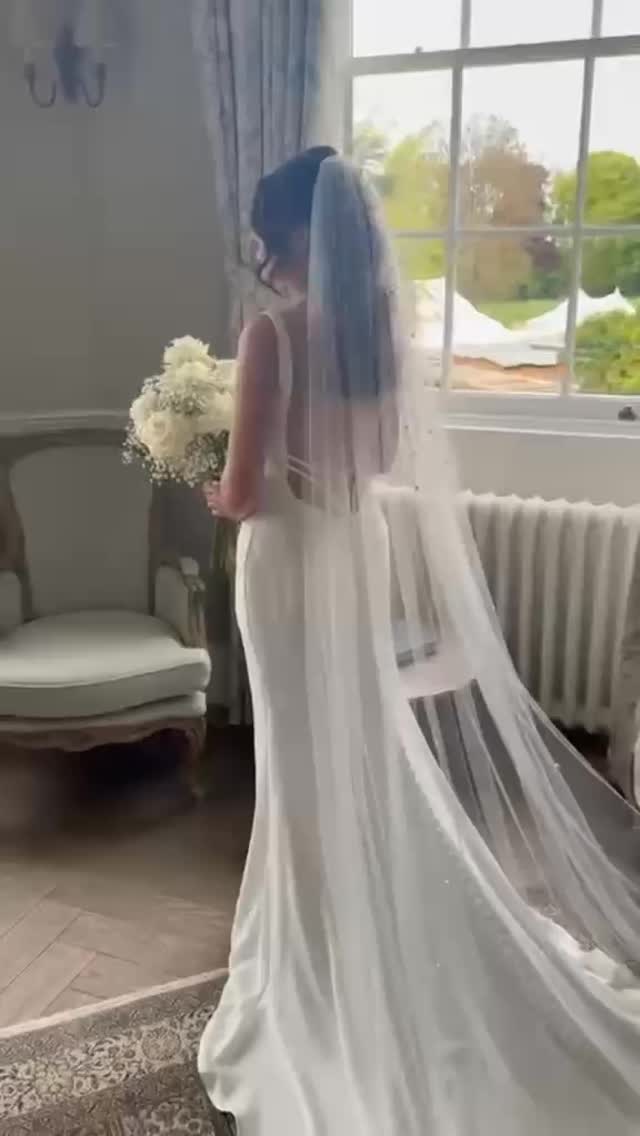 One of my favourite finishing touches… the veil placement 🤍✨
There’s something so special about this moment the final details coming together before walking down the aisle.
Soft, elegant bridal hair designed to complement every part of the look beautifully, finished perfectly with her veil and bouquet for that timeless bridal feel.
Still obsessed with how stunning this look photographed ✨
#bridalhair
#veilplacement
#luxurybridalhair
#bridalhairstylist
#modernbride
timelessbride
elegantbridalhair
bridalhairinspo
weddinghair
ukbride
northeastbride
bridalstyle
bridalprep
weddingmorning