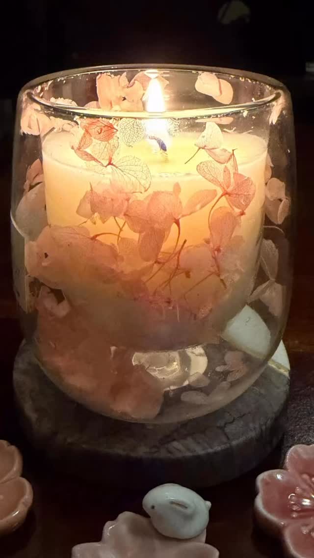 When a happy customer sends you pics of their candle and they look more on point than yours!
I appreciate your support ❤️
.
.
.
.
.
#iappreciateyou #candlelover #suppprtsmallbusiness #althielifestyle #candleporn
