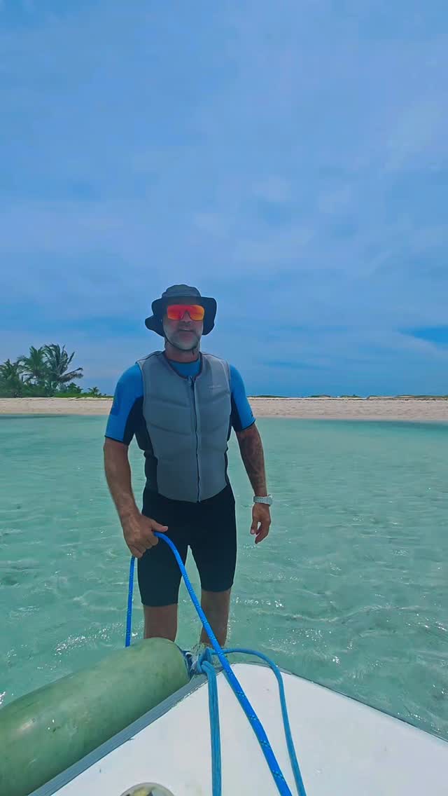POV: Your morning was a Beach walk and coffee β
Your afternoon was THIS. πͺ
Tahiti Beach, Abaco β only accessible by boat.
Only possible on Nova.
π check the bio.
see you in Paradise
#KiteSurf #Abaco #Bahamas #BoatLife #catamarannova