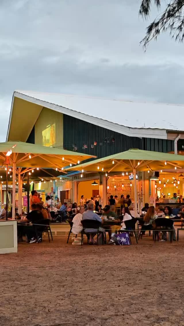 Come celebrate with us, oceanside! 📍Lava Lava Beach Club Kauaʻi #kauai #hawaii #kapaa