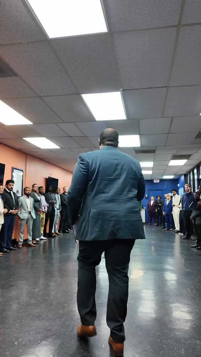 Who had what it takes to outsell the competition and walk away with the win? 👔💰 At Crush City, we turn competition into growth, leadership, and real earning potential. Think you can rise to the challenge? Click the link in our bio to apply. 🚀
#CrushCity #SalesCompetition #NowHiringHouston #LeadershipDevelopment #CareerGrowth