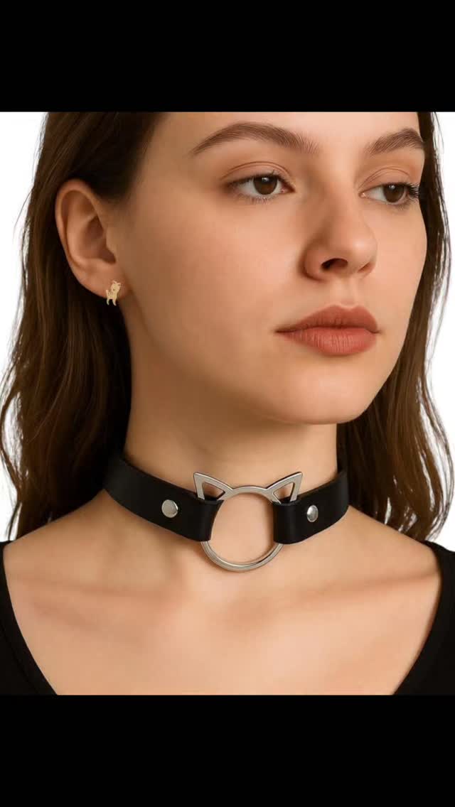 🖤 Zavodljiv detalj koji izgleda dovoljno smelo za night out, ali dovoljno jednostavno za svaki dan.
Ovaj kožni choker daje outfit-u dark, sexy i confident vibe bez preterivanja.
Savršen uz oversized majice, haljine, kožu, mrežu ili basic kombinacije koje traže karakter.
Minimal effort — maksimalan efekat.
✔️ Podesiva veličina
✔️ Udoban za celodnevno nošenje
✔️ Dark feminine / alt aesthetic
📍 Dostupno u Takinaksava radnjama i online.
🚚 Dostava širom Srbije.
#choker #koznichoker #darkfeminine #altgirl #gothstyle sexylook grungeaesthetic streetwear fashionserbia ogrlica nakit beograd takinaksava aestheticstyle