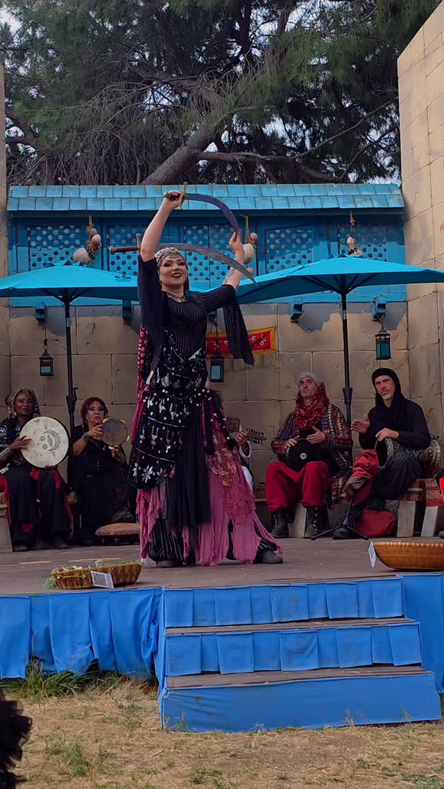 I don’t perform double swords many times in the #rennaissancefaire season maybe once or twice. I was lucky enough to have my dear sister capture this one for me.
I’m always trying to push myself and my skills as a performer and the support of my dance troupe and family. Dancing with a sword has taught me balance, control and grace. It is not easy and takes lots of education and patience.
What I love about it is how powerful I feel doing it and in its slowness you can take in everything that is happening and go on the journey with me.
#fusiondance #rennfaire #sworddance