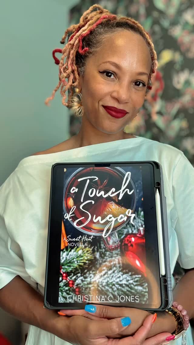 I read the first book in this novella series YEARS ago. Somehow I made it back and finished the last 2 over the weekend. This book, Touch of Sugar, is book 3 and you are on go from page 1.
•
Because it’s a series and a novella, we’ve already been introduced to the characters in previous books. We learn more about Pru and Xavier here and realize they’ve been circling around each other for years.
•
There’s similar trauma on both ends and, as it’s centered around Christmas, the holidays brings up a lot of “feelings”. The banter is fun and, although a very quick read, the author does not skimp on the spice! The sexy sexy time was a good read 😏
4 out of 5 stars/Highly recommend
#blovesthelove
#romancereviews
#blackauthor
#romancebookrecs