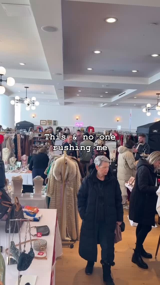 This Sunday our vintage market is headed to @therockawayhotel 🌷
🌼 Spring Is in the Air, Vintage Everywhere 🌼
Rockaway! We’re bringing you 40+ of our favorite vintage and local dealers for one day only. Fresh finds for warmer days ahead. ✨
📍 @seacityvintagemarket at The Rockaway Hotel
Sunday May 17
12–1PM Early Bird Shopping Hour — tickets on sale now!
1–5PM Public Shopping — free entry; no tickets required
Mark your calendars and we’ll see you there!