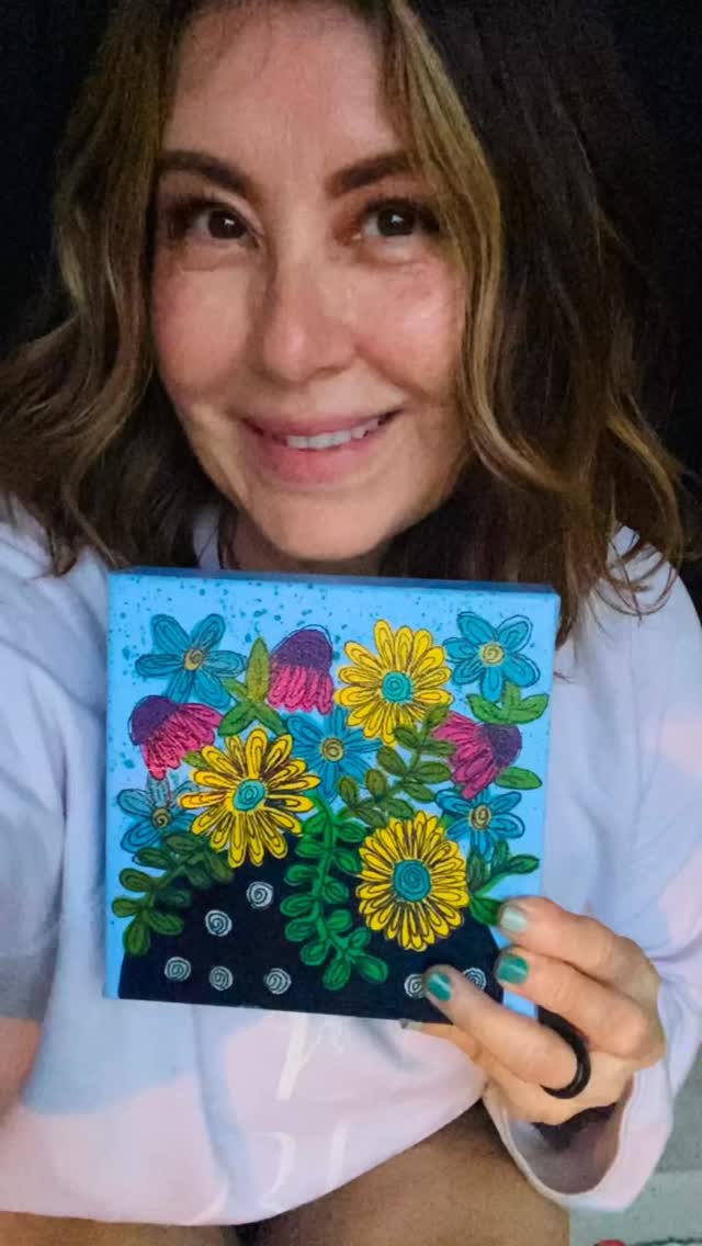 There’s a shift in energy
Shine bright,✨
𝓢𝓱𝓪𝓻𝓸𝓷 𝓛𝓮𝓮 𝓩𝓪𝓹𝓪𝓽𝓪
:
:
#flowerart #sharonleezapata #happyart