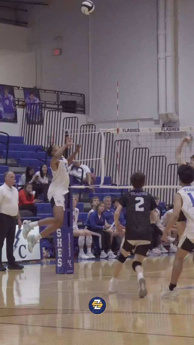 Sectional Semifinals vs Franklin Central
A couple highlights- Roncalli’s AJ Morris - first one a nice 🥞
#behindthelens #alwayssearching #futurestars #grinding #growthesport