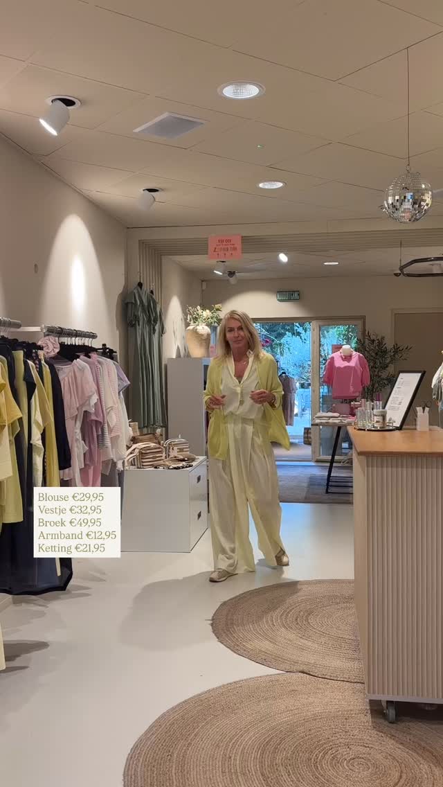 Geel tinten bij Sereen💛🌼
#Sereen #damesmode #kleding #valkenswaard