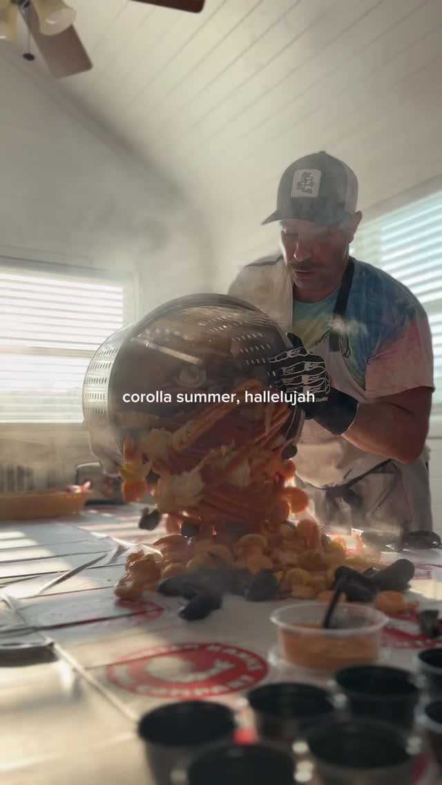 There is not much better than Corolla in the summertime. We’re SO excited to have everyone back in town!
Here’s to another incredible season 🦀❤️