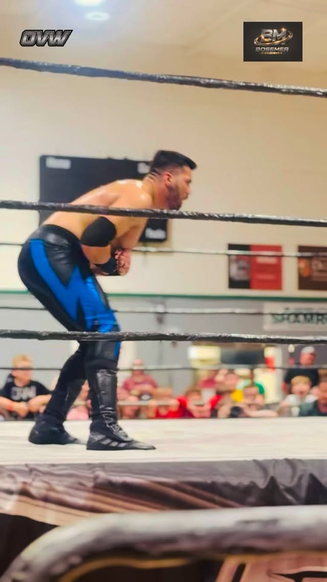 Last night in the 2nd edition of @ovwwrestling “shamrock slam 2” OVW Media champion @jaydeniro08 faced off against OVW Heavyweight champion, @thedustinjackson .
Not to much of a surprise Deniro let it be known just exactly why he’s as respected in the business as he is.
Louisville’s own Dustin Jackson on the other hand struggled to handle the crowd mixed with the hustle of Deniro, at one point he was even ready to leave during the match.
But in the end Dustin Jackson got little assistance from the bottom rope to help him secure the victory and retain the OVW heavyweight championship.