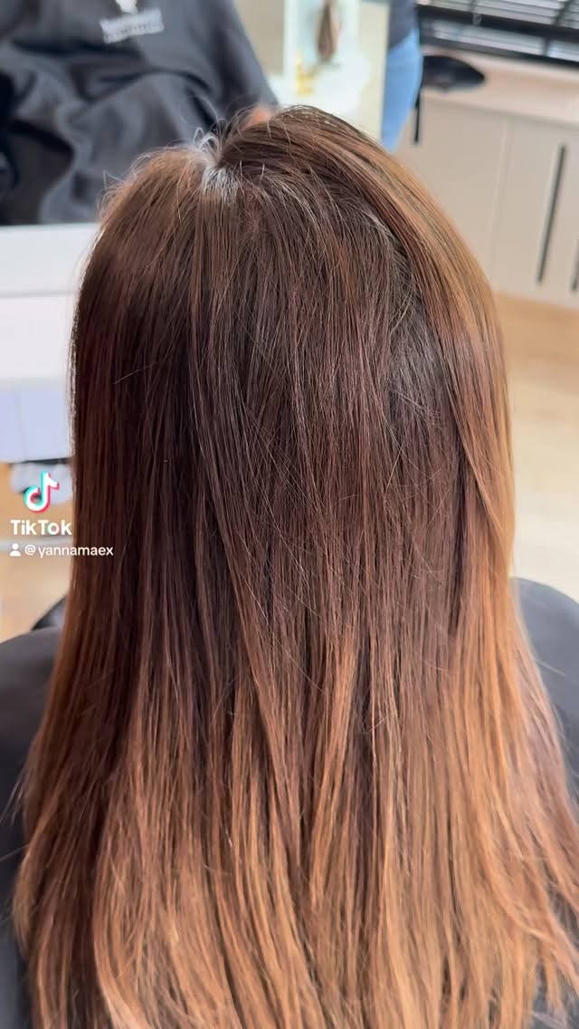 🥥🤎🥥🤎
#dreamhair #hairtransformation #balayagehighlights #balayageinspo #haircolor