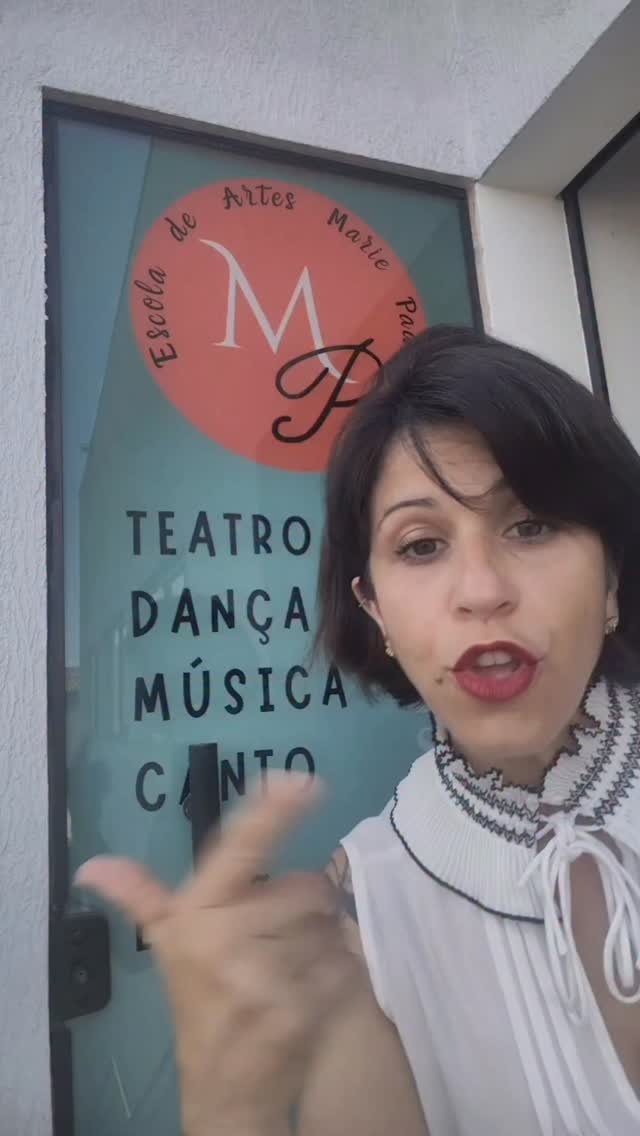 🎭✨MAIO TEM ARTE, ALEGRIA E MUITA EMOÇÃO NO TEATRO MARIE PADILLE!
Os finais de semana de maio estão recheados de experiências incríveis esperando por você. Anota na agenda e vem celebrar a vida com a gente!
🎪 23 DE MAIO — HISTÓRIAS DO CAIXOTE
Du Caixote Cia de Arte
Uma festa para os sentidos! Com figurinos lindos e muita música, essa é uma daquelas peças que ficam guardadas no coração. São duas sessões para você não perder por nada:
🕙 11h e às 🕓 16h
GRATUITO
Leve a família, leve as crianças, leve quem você ama! 💛
🎤 30 DE MAIO — STAND-UP COMEDY com
OS PAIAS
Prepare o diafragma porque vai ter muito riso! Os Paias de Brasília chegam a Alexânia com um show imperdível de stand-up comedy. O maior coletivo de stand - UP fora do Eixo Sul- Sudeste.
🕗 20h| ⚠️ Classificação: 16 anos
- $40,00
⚡ ATENÇÃO: os ingressos estão esgotando no Sympla! Corre lá e garanta o seu antes que acabe!
📍 Teatro Marie Padille
Alexânia — Goiás
Não fique de fora dessa! 🎶🌟