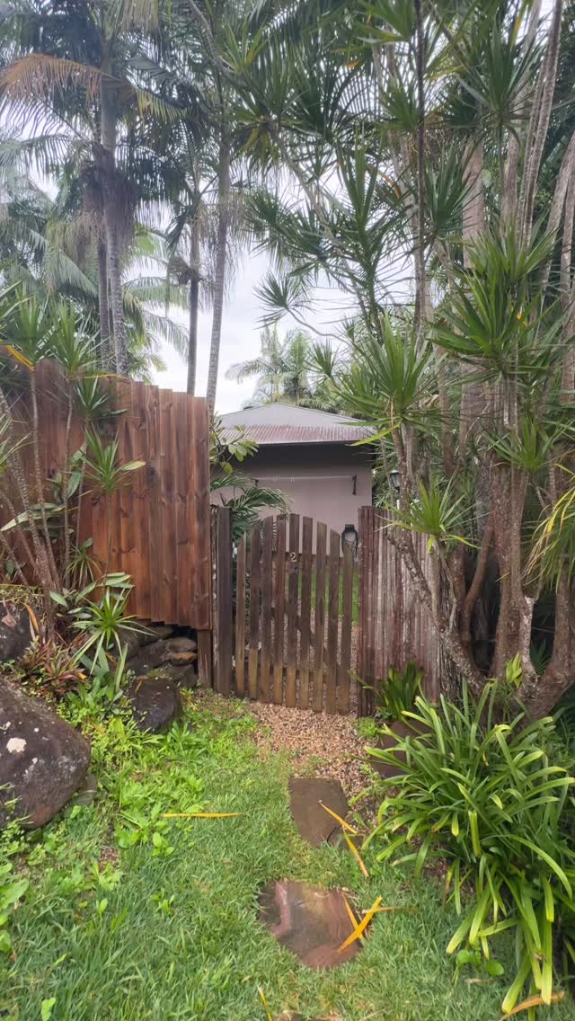 Perhaps the sweetest Brahma Kumaris centre in the world. Bangalow near Byron Bay in Australia. And one of the sweetest souls Gopi has been here for past two years. Have been here just a day but already have met so many lovely people and today we will have a public program. Not all BK meditation centres are big, but the vibes, hospitality and hearts always are.
