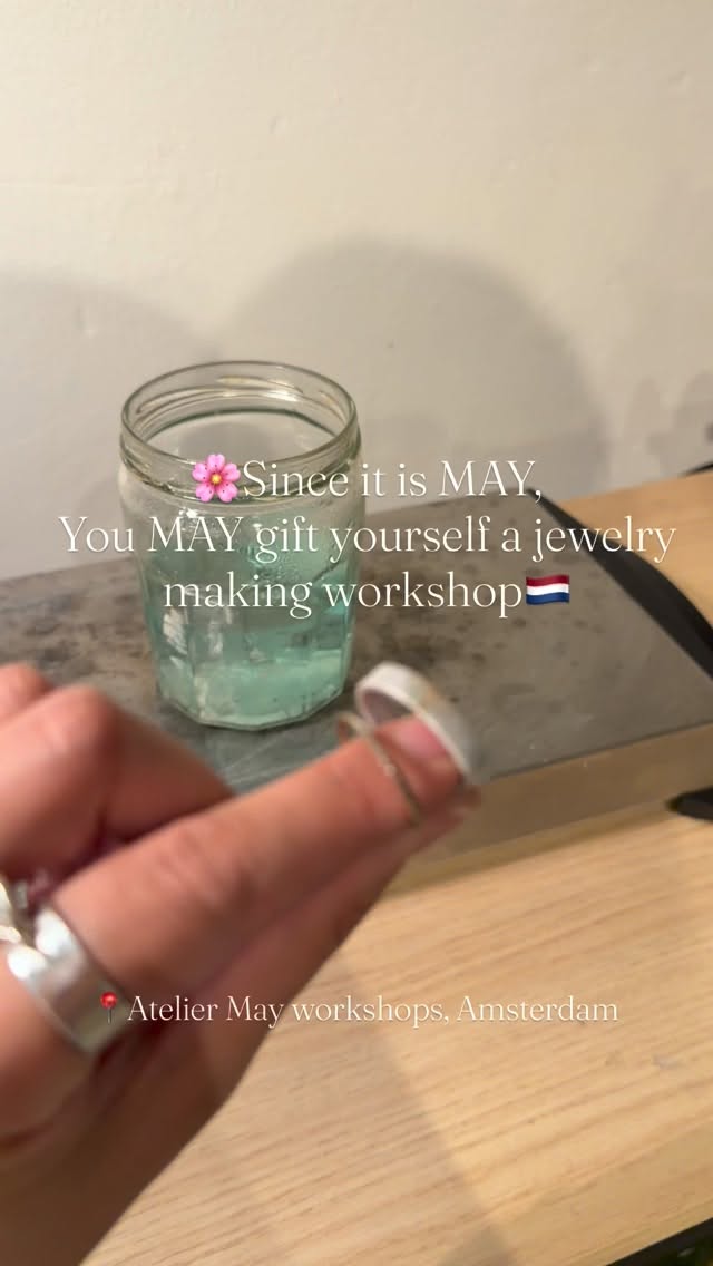 🇳🇱It is already May, Spring has sprung🌸 Time to learn that new skill at Atelier May workshops?🧡
#jewelrymaking #workshop #amsterdam #amsterdamguide
